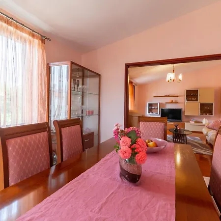 Apartment Zadar זאדאר