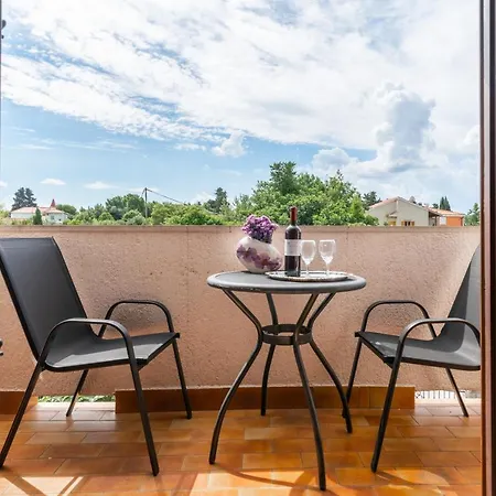 Apartment Zadar アパート ザダル