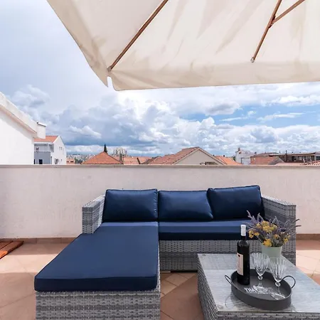 Apartment Zadar شقة زادار