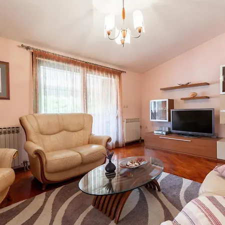 Apartment Zadar * זאדאר
