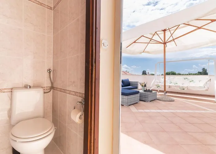 Apartment Zadar شقة