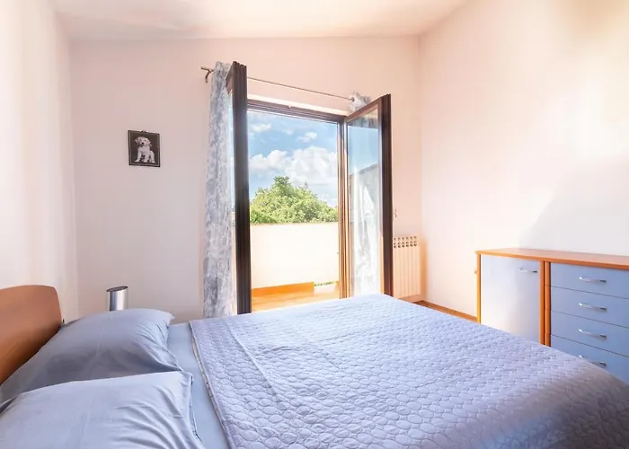 Apartment Zadar شقة